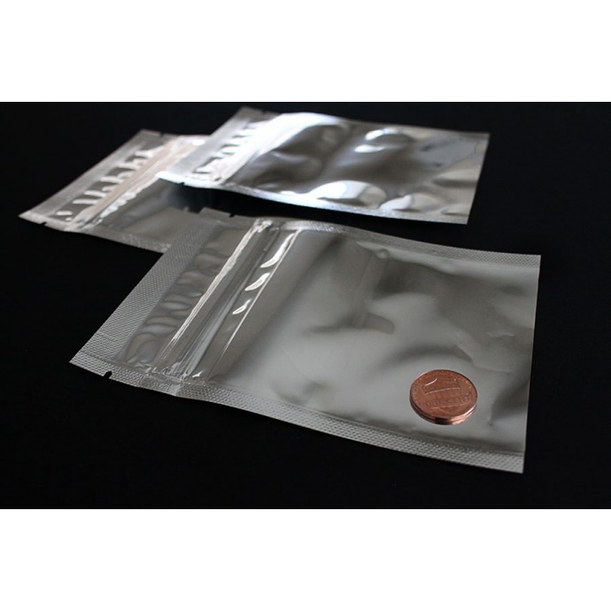 3.75" x 5.25" Tamper Evident ZipSeal Pouch - 3M03750525TEZ