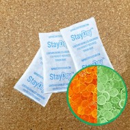 piles of .5g indicating silica gel packets