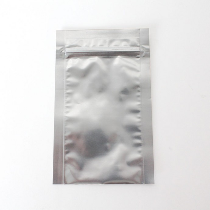 4" x 6.5" Tamper Evident ZipSeal Pouch - 04MFS065ZTE