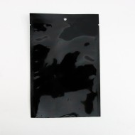 5" x 7.5" OD PAKVF4C Black Foil Pouch (1,000/case) - 05VF4C075HHBK