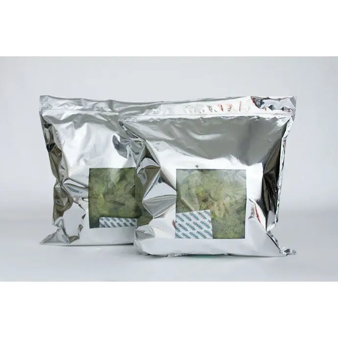 16.5" x 17.5" MylarFoil Bag with Window and Zipper 16.5" x 17.5" MylarFoil Bag with Window and Zipper