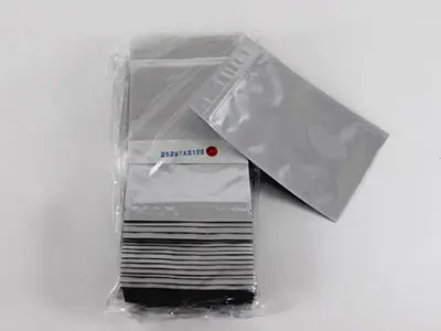 pack of sterile pouches