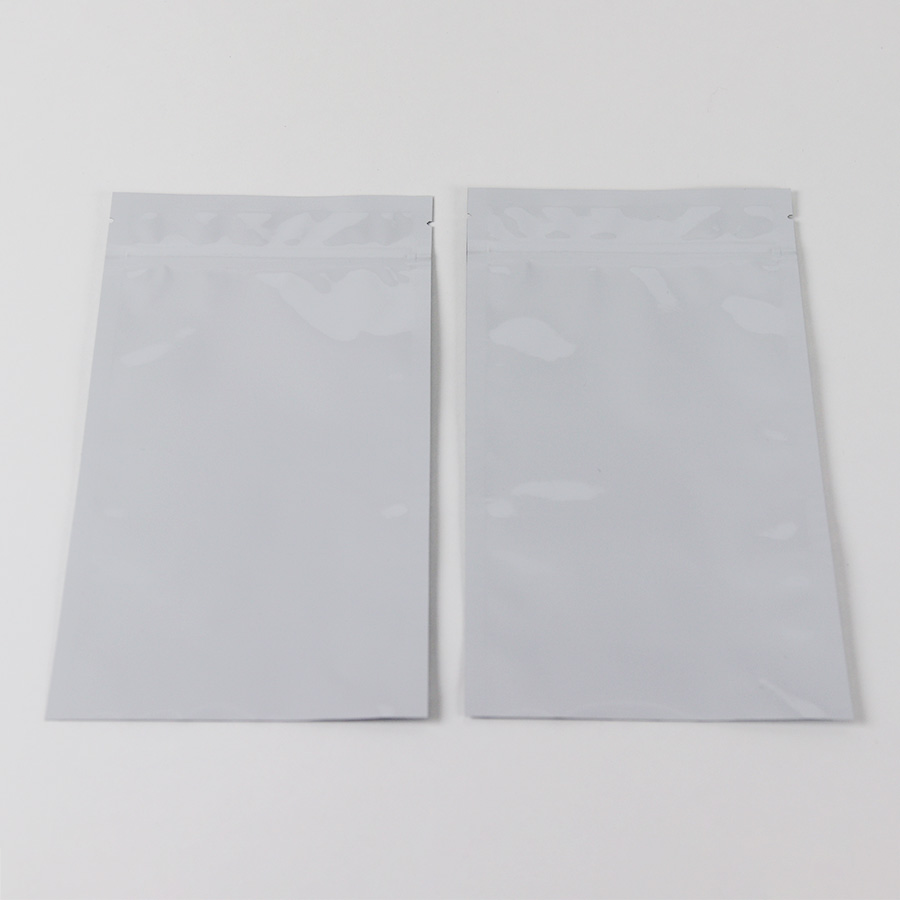 5.5" x 9.5" Tamper Evident ZipSeal Pouch - 55CNW95ZTE